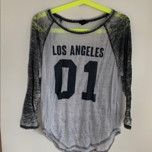 Forever 21 Tops - Forever 21 Los Angeles tissue T size L Forever 21 Tops - Forever 21 Los Angeles tissue T size L